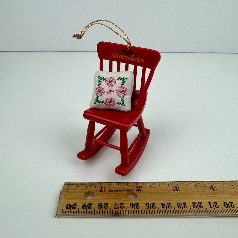 Vtg Small‎ Avon Red Grandma Plastic Rocking Chair Christmas Ornament w Pillow